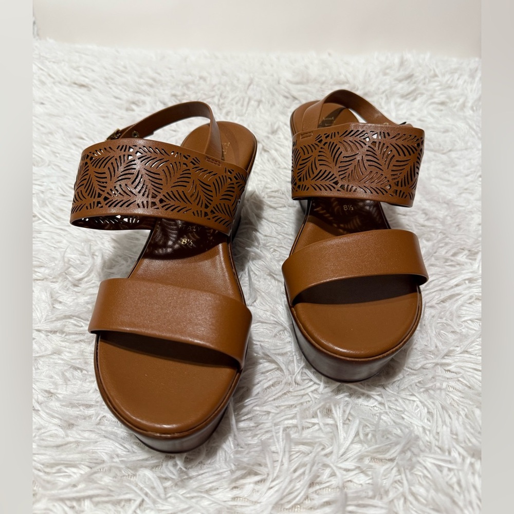 Italian Shoemakers Brown Sandals with Chunky Platform size : 39